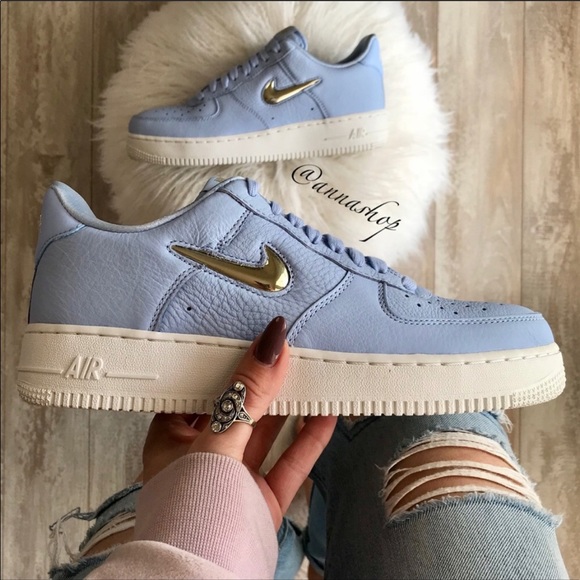 nike air force 1 premium lx